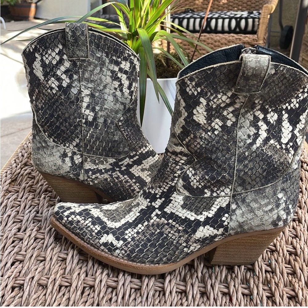 Jeffrey Campbell Black and White Snakeskin Western Ankle Boots